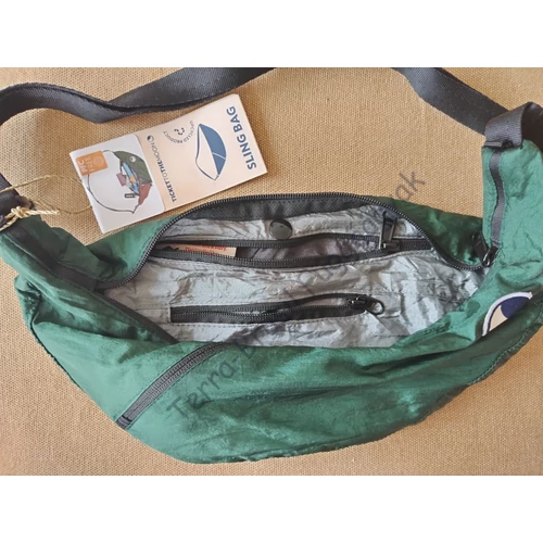 Ticket to the Moon övtáska- dark green